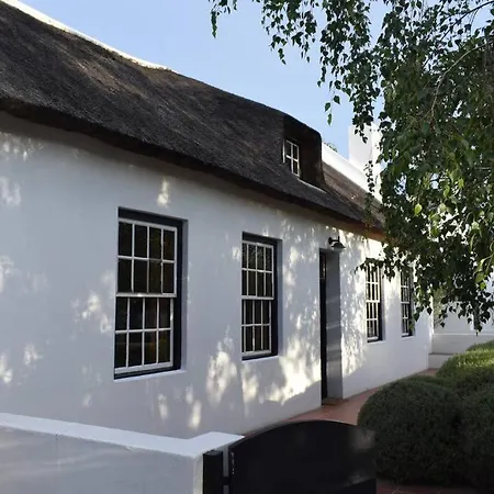 Petite France:Luxury Thatched 4Brcottage With Pool Franschhoek Exterior photo