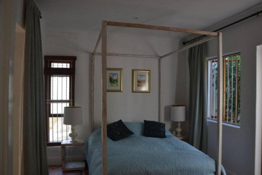 Petite France:luxury Thatched 4brcottage With Pool Villa *